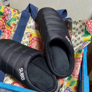 SUBU 블랙 다운 스타일 슬리퍼