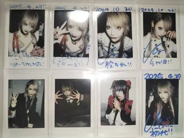 마큐로 아가슈키루 폴라로이드