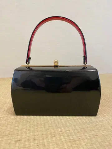 블랙의 박스형 일본 의류용 백