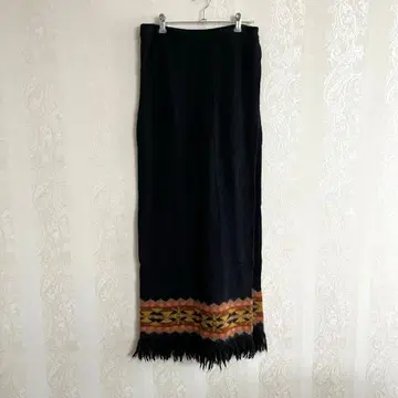 새상품급 이탈리아제 니트 롱 스커트 울 프린지