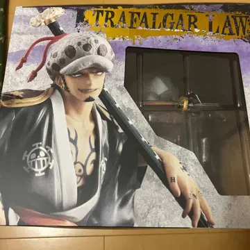 트라팔가 로 피규어