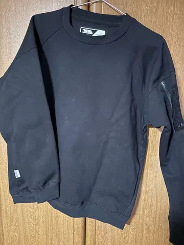 TORAICHI 블랙 맨투맨 L 사이즈