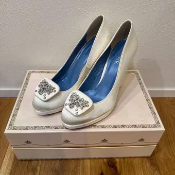 BENIR 아이보리 비쥬 장식 웨딩 슈즈 35 (23cm)