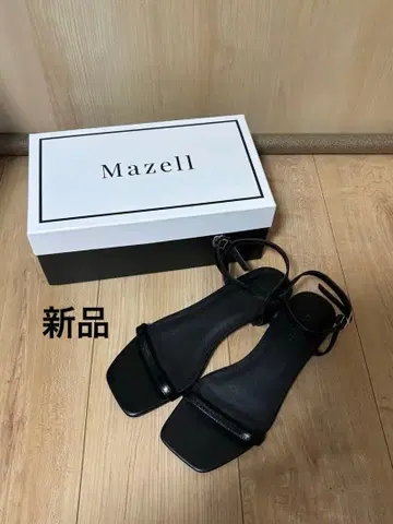 Mazell 블랙 앵클 스트랩 샌들 밴야드 스톰 사이즈 36