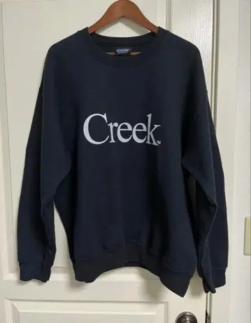 Creek Angler 블랙 맨투맨 L 사이즈