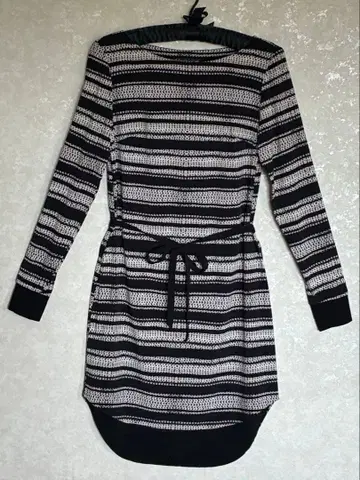 아르마니 익스체인지 보더 무늬 원피스