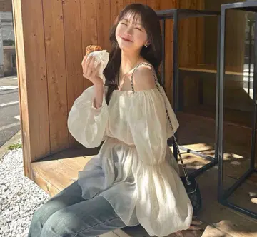 holiday&holiday 홀리데이&홀리데이 볼륨 쉬폰 블라우스