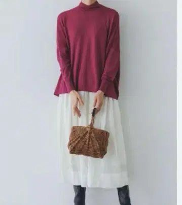 새상품급 클라시&트립스 북유럽 생활 잡화점 하이넥 니트 빨간색