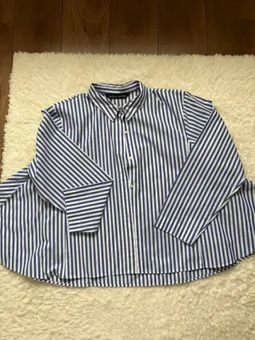 미즈이로 인드 블라우스