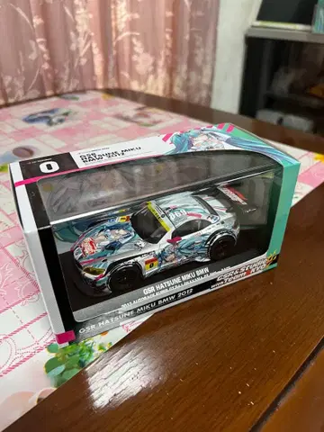하츠네 미쿠 BMW 2012 0호차 1/32