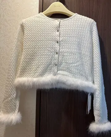 CELFORD 화이트 니트 가디건