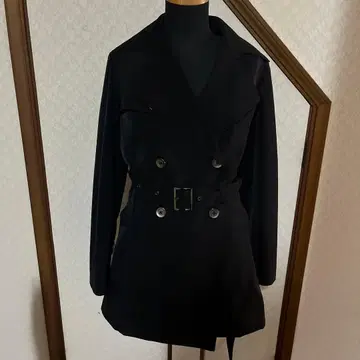 블랙 더블 브레스트 트렌치코트