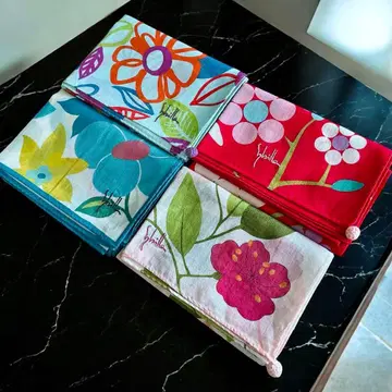 시빌라 대형 손수건 스카프 방울 달린 4개 세트