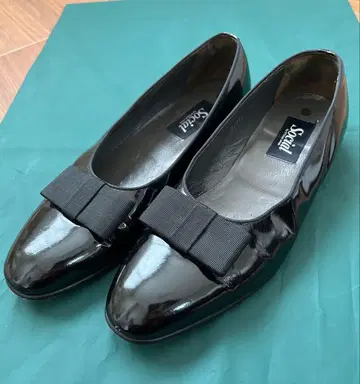 오페라 펌프스 Social 블랙 에나멜