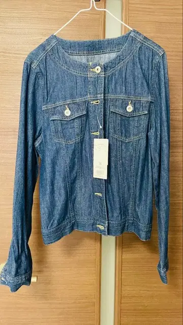 내추럴 뷰티 베이직 새상품 데님 자켓 L 사이즈