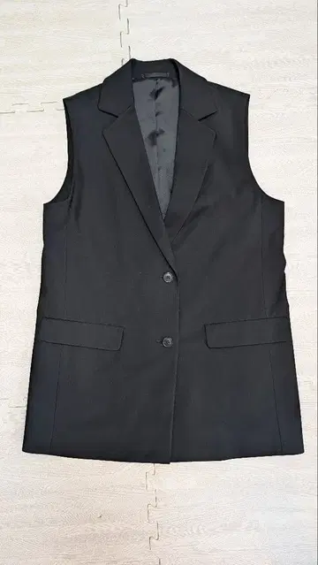 UNIQLO 블랙 베스트 M