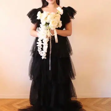 블랙 드레스 (프릴/튤)