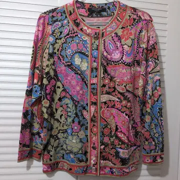 새상품급 [레오나르] 가디건 크루넥 M 사이즈 긴팔