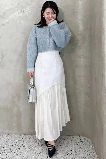 머큐리 듀오 플레어 스커트 미사용 새상품