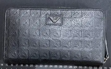 ARMANI 블랙 가죽 장지갑 엠보싱 가공