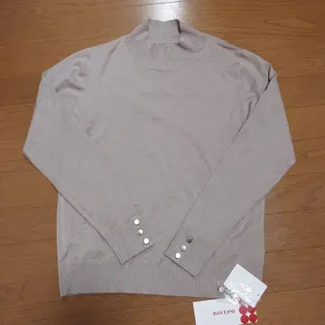 [택 포함 새상품] 두클라쎄 베이지 니트 스웨터 M