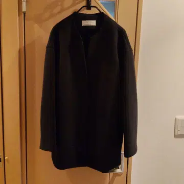 22AW 스펀지 크루넥 코트 블랙 38