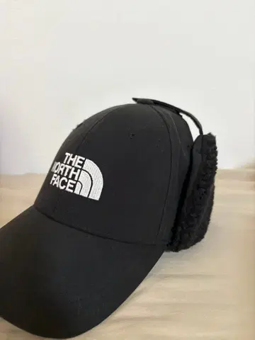 THE NORTH FACE 한국 한정판 이어머프 하드캡