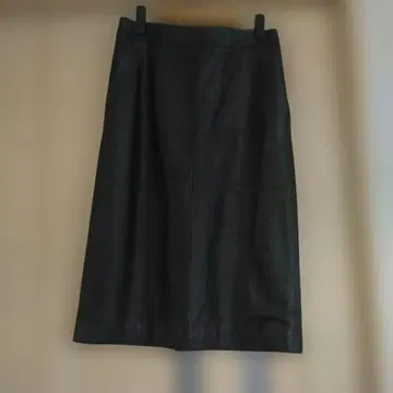 블랙 가죽 미디 기장 스커트