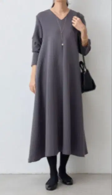 그레이 V넥 롱 드레스