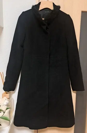 prideglide 퍼 달린 블랙 롱 코트