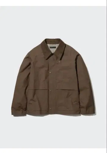 유니클로 유틸리티 숏 블루종 브라운 M 사이즈 새상품급