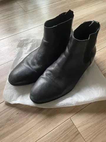 ZARA 블랙 가죽 사이드 고어 부츠 28.5cm