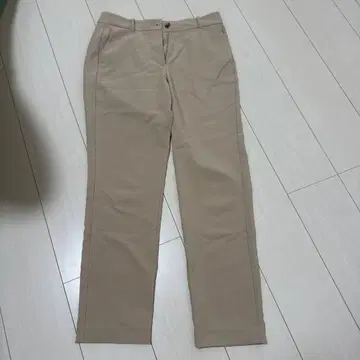 TOMMY HILFIGER 베이지 치노 팬츠 EUR 36