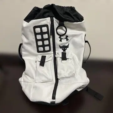 언더 아머 프로젝트 락 화이트 백팩