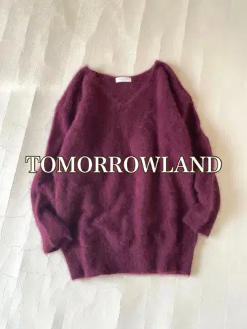 투모로우랜드 TOMORROWLAND 울 100% 헤어리 V넥 니트