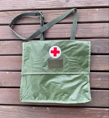80s 스웨덴군 실물 메디컬 숄더백 새상품 데드스탁