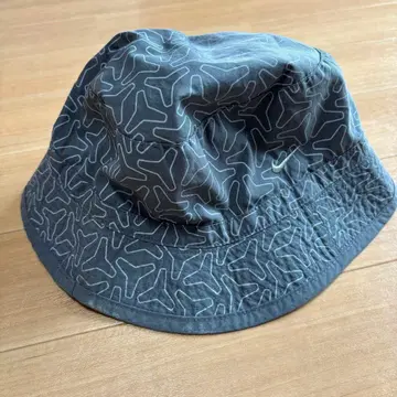 나이키 기하학 패턴 버킷햇 그레이 테트라포드 시착만 한 상품