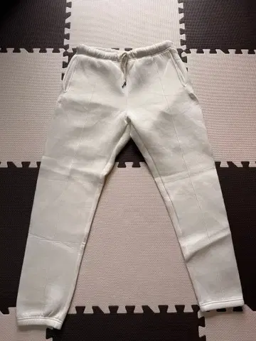 UVERworld 화이트 스웨트 팬츠