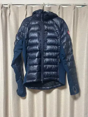 Canada Goose 후드 부착 다운 자켓 네이비 2703M