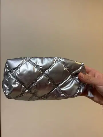 스퀘어 펜 케이스 퀼팅 은색 한국