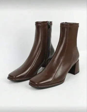 스퀘어토 슬림핏 부츠 37