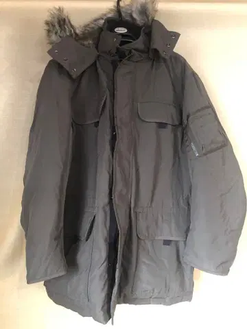 후드 부착 다운 자켓