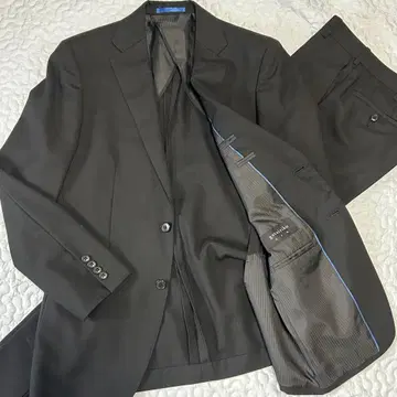 온워드 카시야마 고타이리쿠 수트 Y6