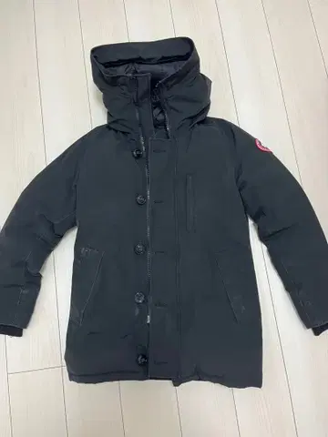 CANADA GOOSE 블랙 다운 자켓