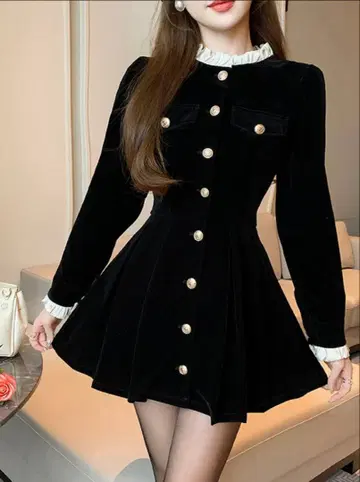 프릴 칼라 골드 버튼 코트