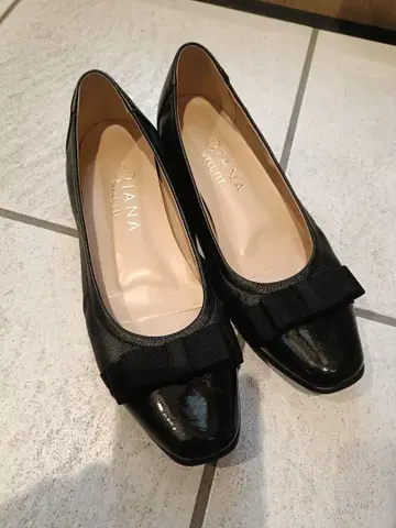 DIANA 블랙 플랫슈즈 리본 포함