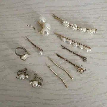 펄과 골드의 헤어 액세서리 세트