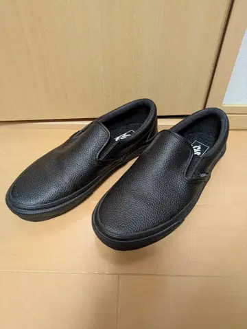 Vans 블랙 주름 가죽 슬립온 천연 가죽