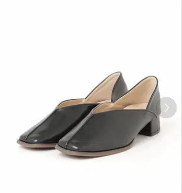 로페피크닉 센터 시임 갑깊은 바부쉬 펌프스 23.5cm