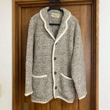 베이지 계열 니트 가디건 일본제 클리닝 완료